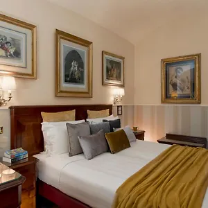 des-artistes-rome.it-romehotels.com/